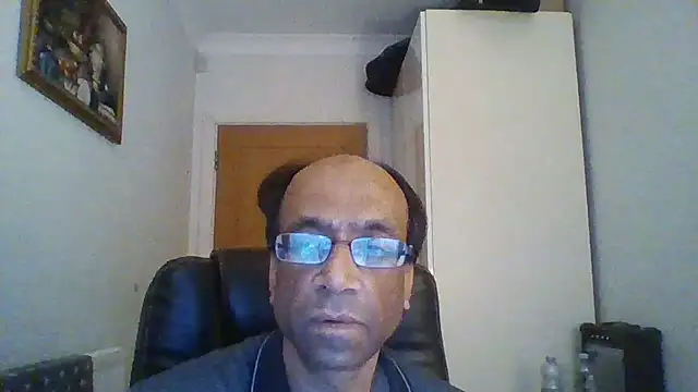 Snapshot of rauncher1 chatting on 01-17-25, 11:17 rauncher1 online show from 01-17-25, 11:17