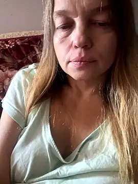 Snapshot of Susanel chatting on 09-14-25, 08:26 Susanel online show from 09-14-25, 08:26