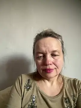 Snapshot of Susanel chatting on 03-15-25, 12:24 Susanel online show from 03-15-25, 12:24