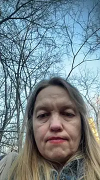 Snapshot of Susanel chatting on 03-09-25, 02:32 Susanel online show from 03-09-25, 02:32