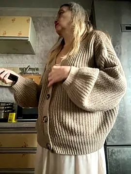 Susanel online show from 10-26-25, 12:05