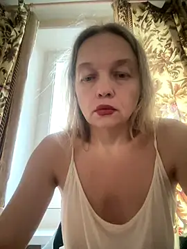 Susanel online show from 10-24-25, 11:42