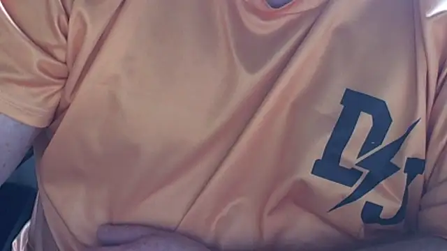 Snapshot of neegrr chatting on 02-10-26, 10:36 neegrr online show from 02-10-26, 10:36