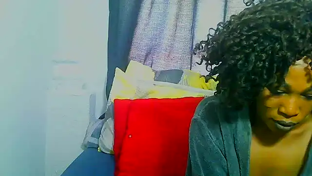 Snapshot of freaky_naughty chatting on 09-19-25, 08:07 freaky naughty online show from 09-19-25, 08:07