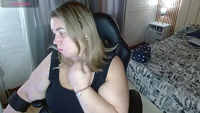 bella savati online show from 12-20-25, 07:28