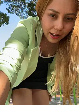 Brittanyrosexx online show from 10-04-25, 08:21