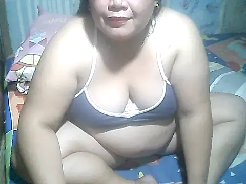 Snapshot of cutechubbyasian chatting on 05-21-26, 02:25 cutechubbyasian online show from 05-21-26, 02:25