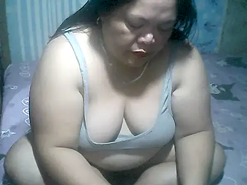 Snapshot of cutechubbyasian chatting on 02-24-26, 11:33 cutechubbyasian online show from 02-24-26, 11:33