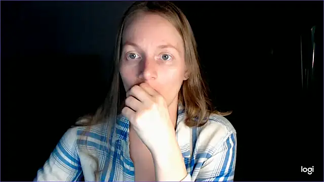 Snapshot of Shantidol chatting on 10-16-25, 08:17 Shantidol online show from 10-16-25, 08:17