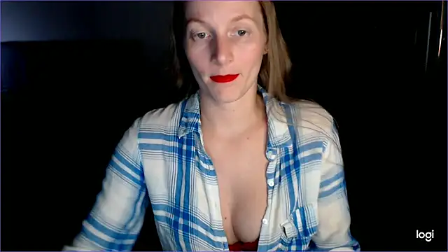Snapshot of Shantidol chatting on 10-15-25, 09:23 Shantidol online show from 10-15-25, 09:23