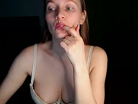 Snapshot of Shantidol chatting on 02-13-25, 11:15 Shantidol online show from 02-13-25, 11:15
