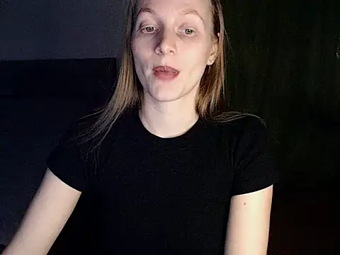 Snapshot of Shantidol chatting on 01-19-25, 10:17 Shantidol online show from 01-19-25, 10:17