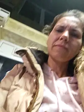 FeliciaKrige online show from 11-18-25, 09:18