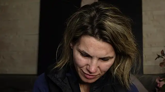 FeliciaKrige online show from 04-15-26, 07:40