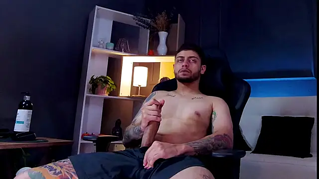 alessandro duty online show from 10-15-25, 01:59