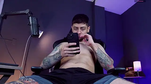 alessandro duty online show from 10-30-25, 12:09