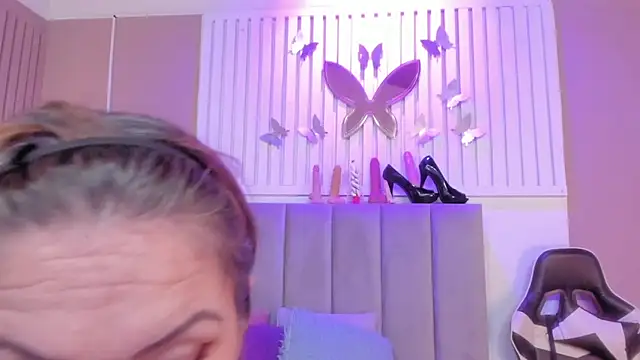 chantall1375 online show from 02-21-26, 03:41