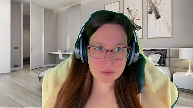 Snapshot of Victoria_Romans chatting on 03-20-25, 03:13 Victoria Romans online show from 03-20-25, 03:13