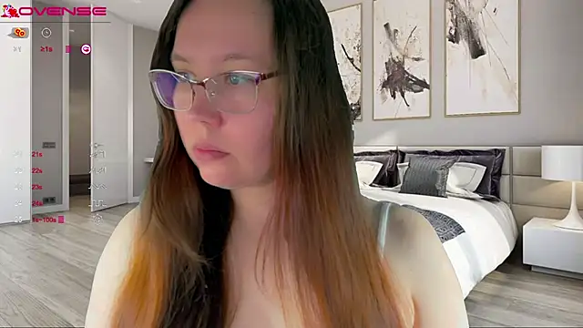 Snapshot of Victoria_Romans chatting on 09-12-25, 06:35 Victoria Romans online show from 09-12-25, 06:35