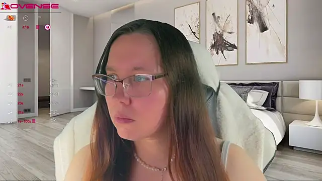 Snapshot of Victoria_Romans chatting on 10-04-25, 07:48 Victoria Romans online show from 10-04-25, 07:48