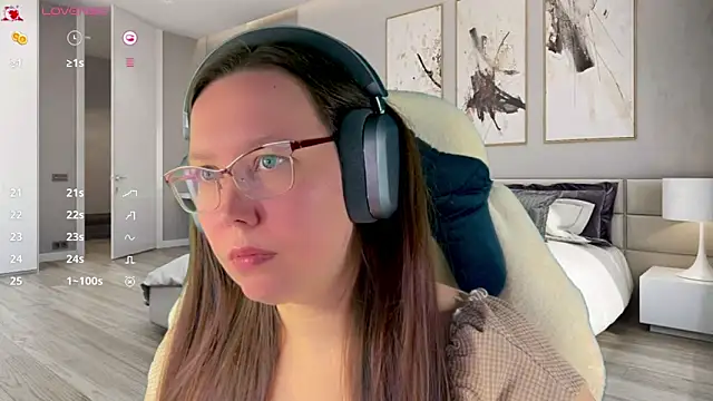 Victoria Romans online show from 04-21-26, 05:08