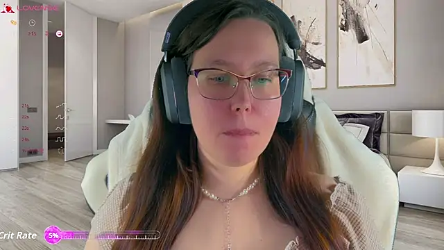 Snapshot of Victoria_Romans chatting on 12-01-25, 01:06 Victoria Romans online show from 12-01-25, 01:06