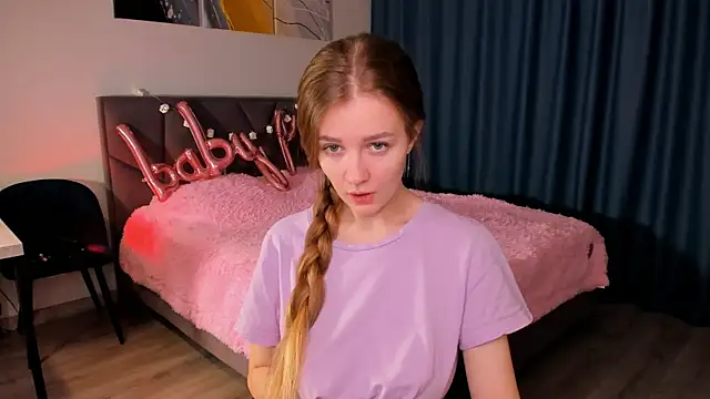 SweetMilkis online show from 01-16-25, 09:48