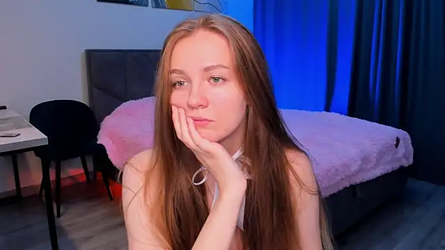 SweetMilkis online show from 12-08-24, 08:41
