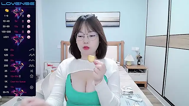 DianaYz online show from 03-08-25, 11:16