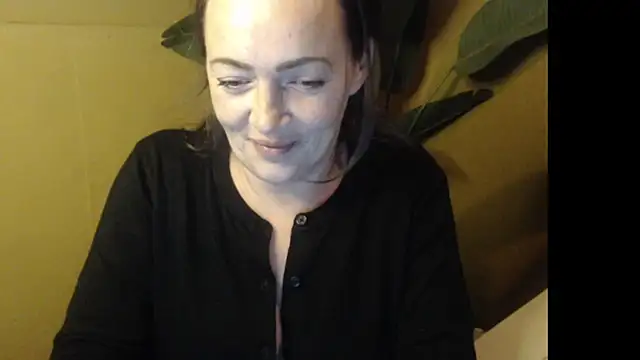 cloe85nl online show from 11-18-25, 11:57