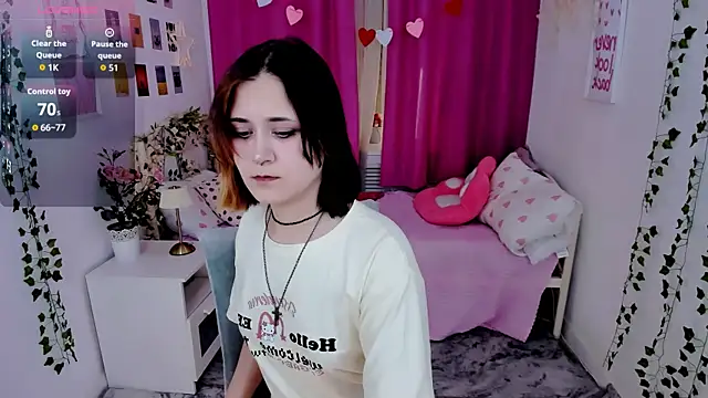 Alexa Lexi  online show from 07-06-26, 11:17