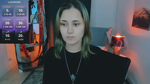 Alexa Lexi  online show from 10-26-25, 11:10