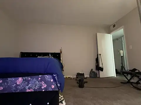 ChocolateTingz online show from 02-18-25, 01:32