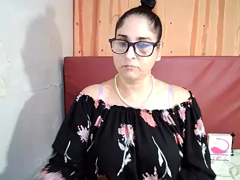 Snapshot of Indiankushy chatting on 03-16-26, 04:43 Indiankushy online show from 03-16-26, 04:43