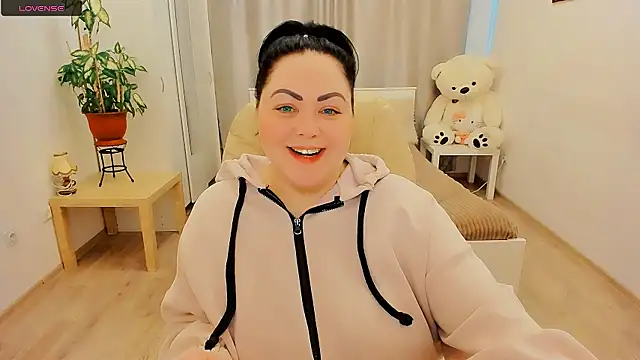 Nina Hopper online show from 04-03-26, 01:28