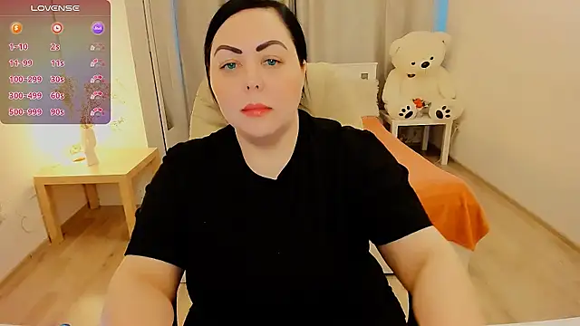 Nina Hopper online show from 01-13-26, 12:42