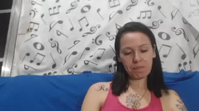 Snapshot of Venusluxodomme chatting on 02-16-25, 11:28 Venusluxodomme online show from 02-16-25, 11:28