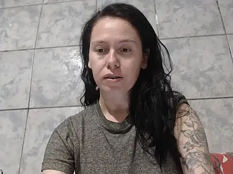 Snapshot of Venusluxodomme chatting on 10-01-25, 11:25 Venusluxodomme online show from 10-01-25, 11:25