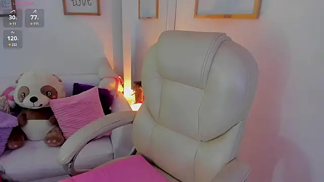 zobe love online show from 04-17-26, 05:38