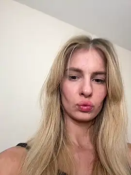 DollyDripp online show from 03-31-26, 06:54