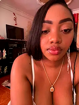 Snapshot of MonicaSex_ chatting on 11-25-25, 08:20 MonicaSex online show from 11-25-25, 08:20