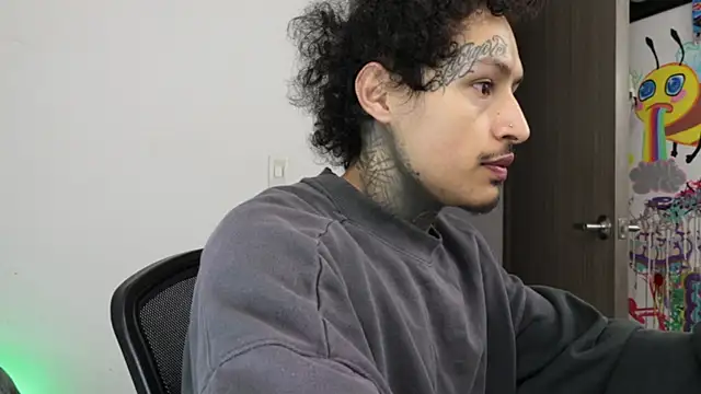 trieone online show from 03-10-26, 01:15