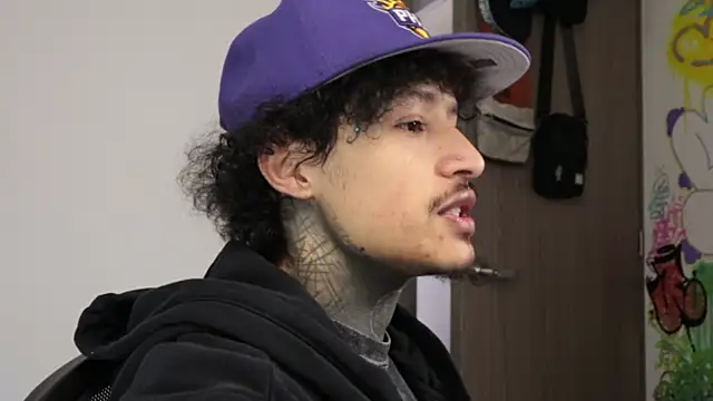 trieone online show from 03-24-26, 02:17