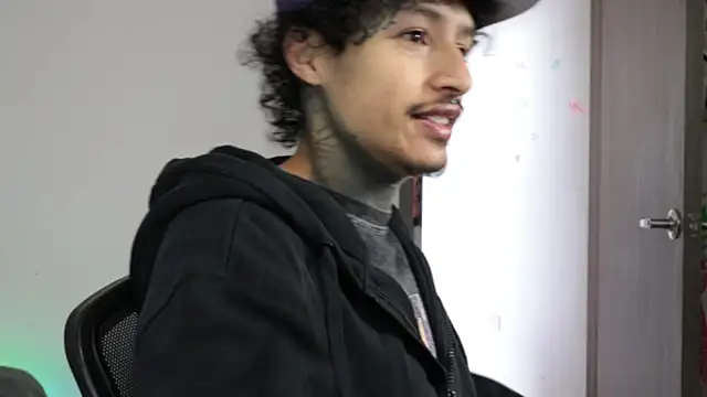 trieone online show from 03-29-26, 02:08