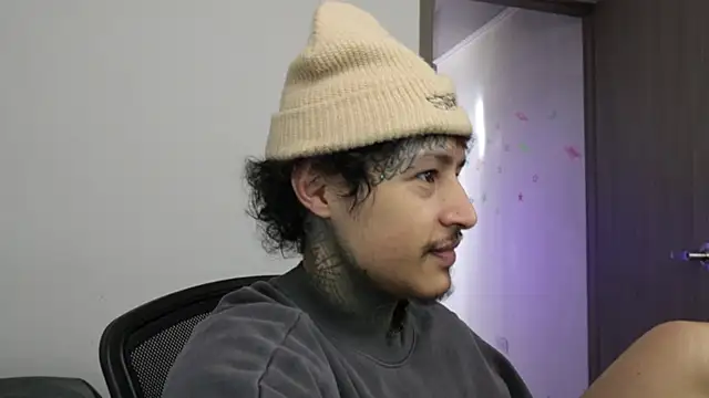 trieone online show from 01-10-26, 02:34