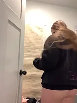 PussiesnCream  online show from 04-15-26, 07:18