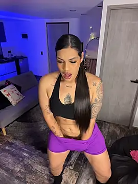 Victoria14  online show from 11-30-25, 04:57