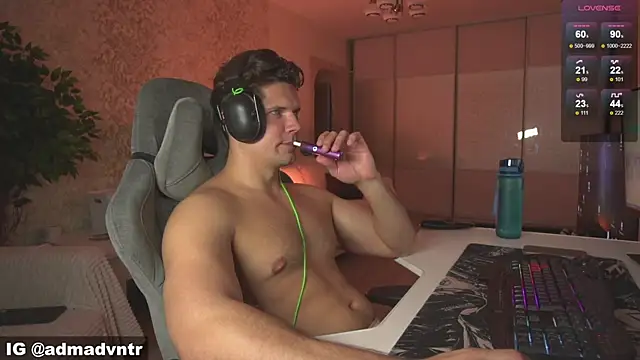 Snapshot of Rus_adventure7 chatting on 05-05-26, 06:11 Rus adventure7 online show from 05-05-26, 06:11