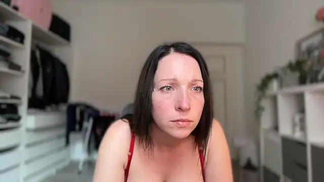 Viola Beck online show from 03-31-26, 03:25