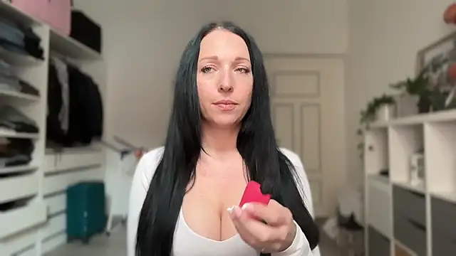 Viola Beck online show from 02-24-26, 08:59